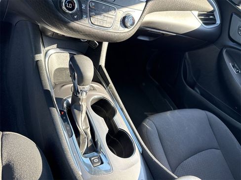 Used 2024 Chevrolet Malibu LT image 18