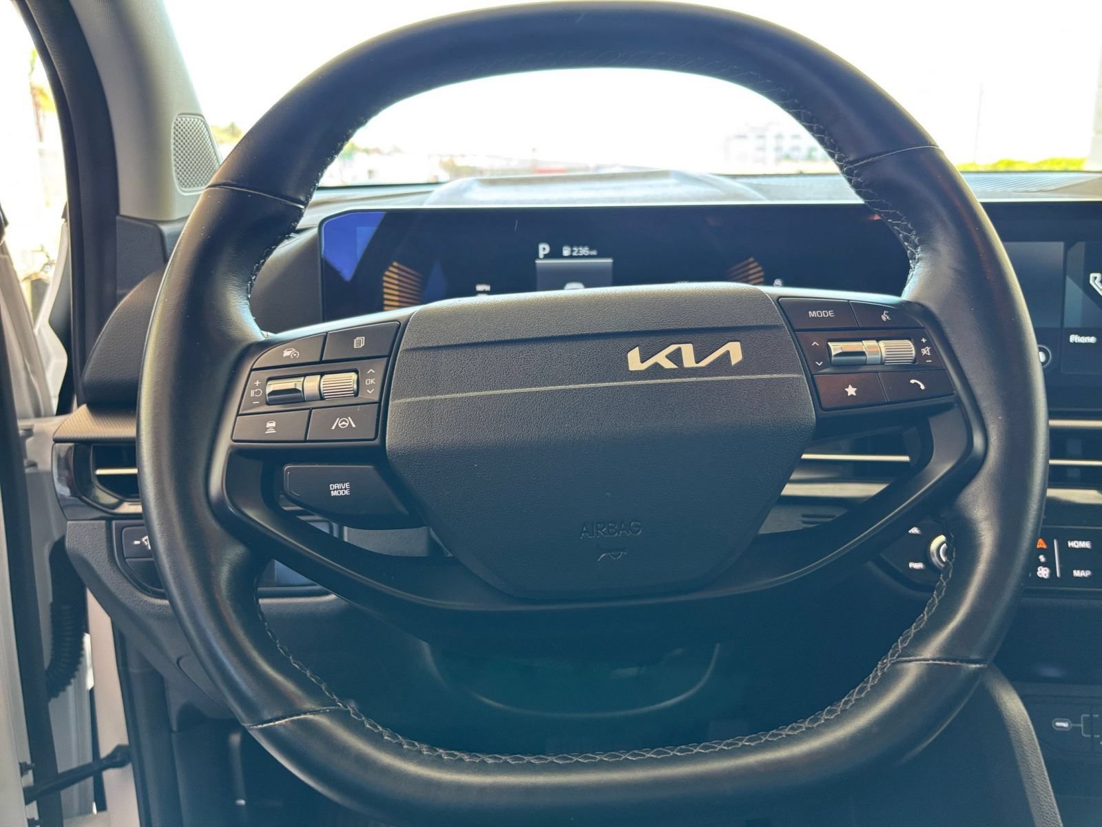 Used 2026 Kia Sportage LX FWD image 27