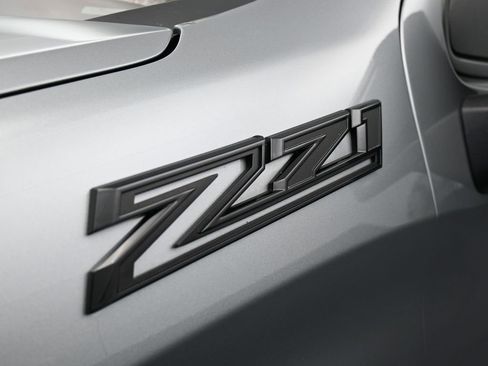 Used 2024 Chevrolet Silverado 1500 Custom Trail Boss w/ LPO, Dark Essentials Package image 29