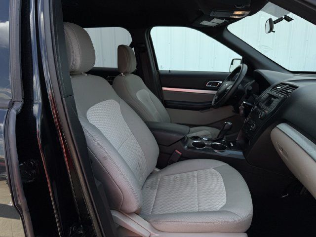 Used 2018 Ford Explorer FWD image 25