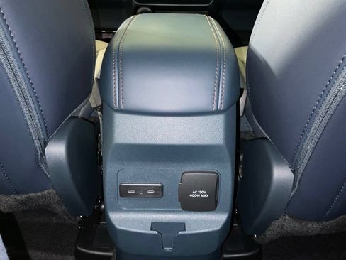 New 2026 Ford Maverick Lariat AWD/4WD image 17