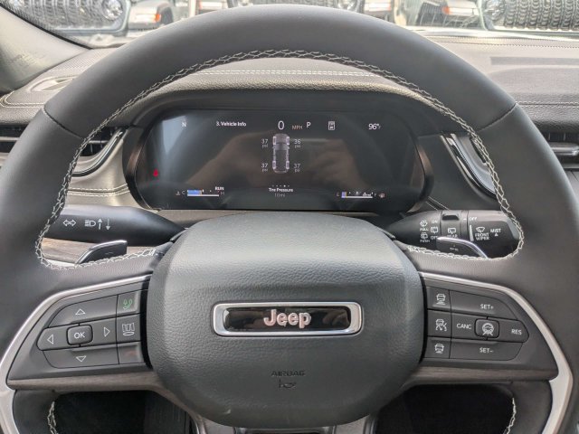 New 2026 Jeep Grand Cherokee Altitude AWD/4WD image 27