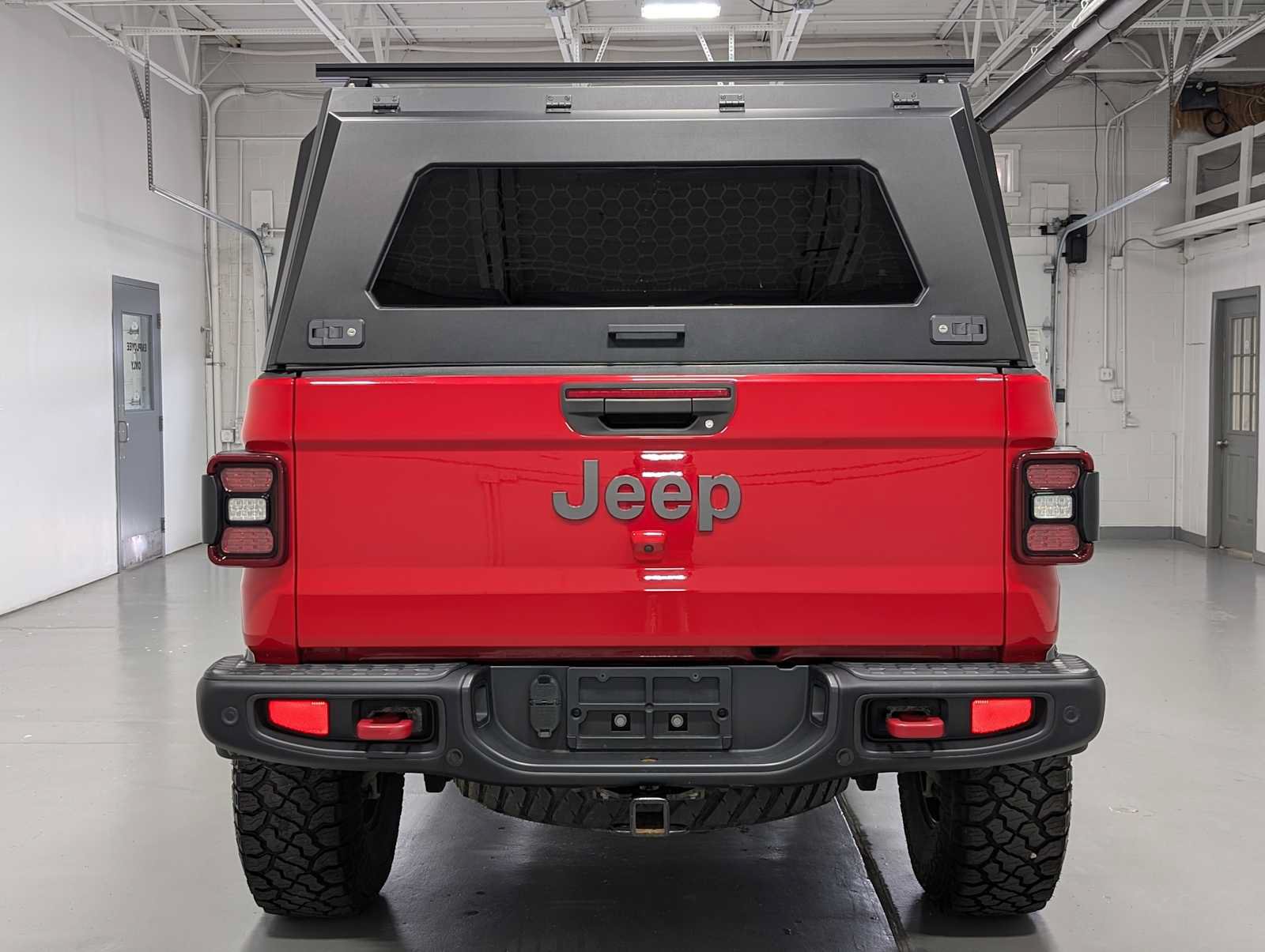 Used 2020 Jeep Gladiator Rubicon AWD/4WD image 10