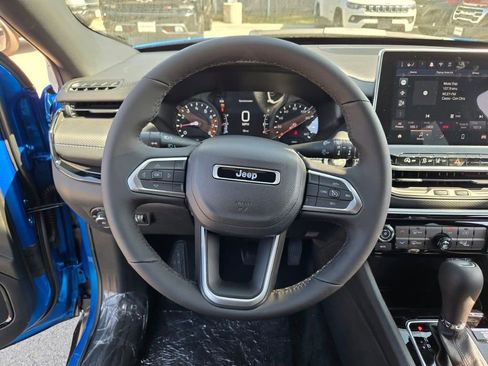 New 2026 Jeep Compass Latitude image 29