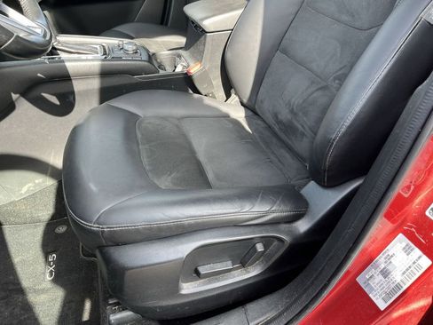 Used 2020 MAZDA CX-5 Touring image 18