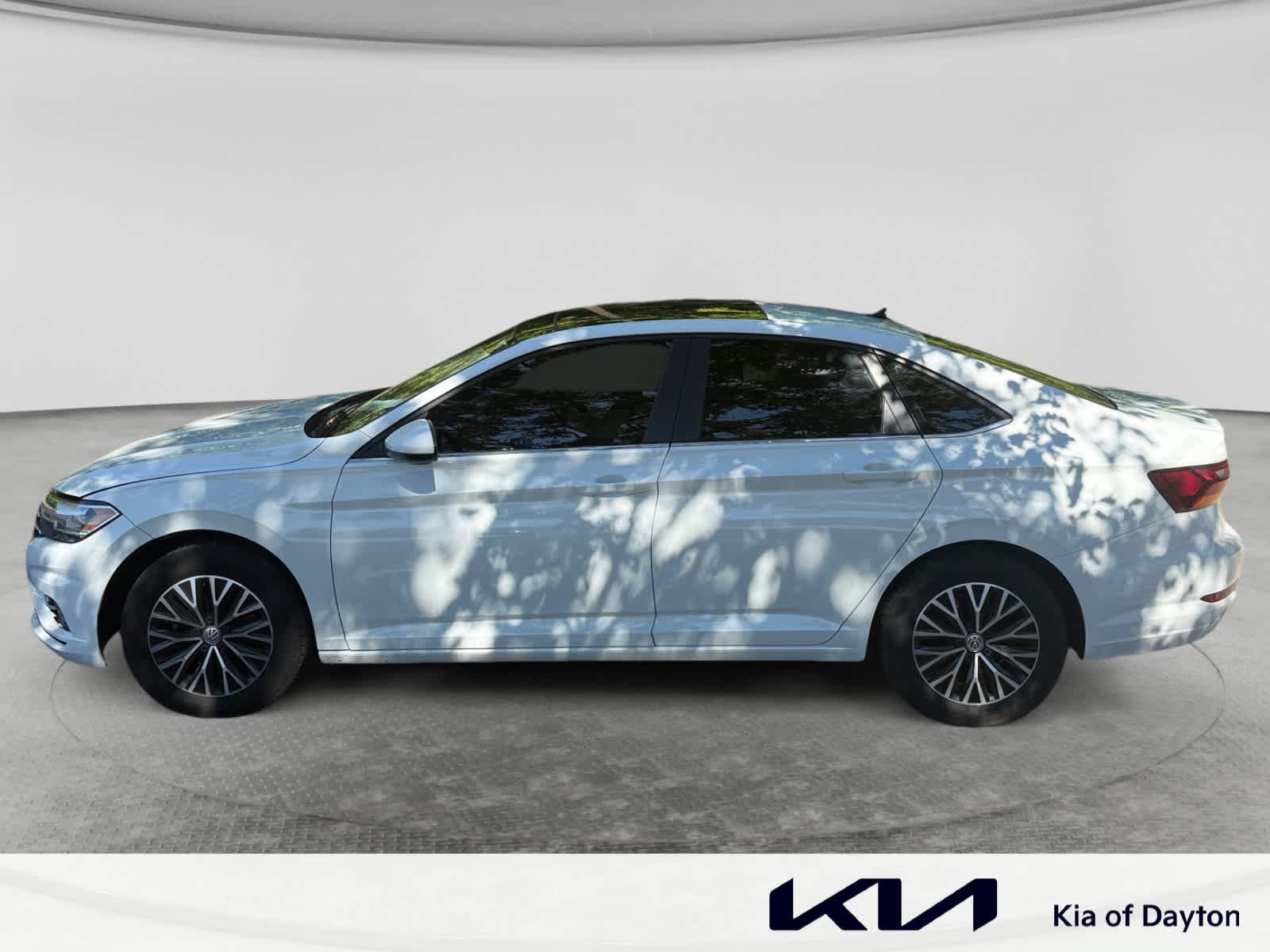 Used 2019 Volkswagen Jetta SE w/ Cold Weather Package FWD image 8