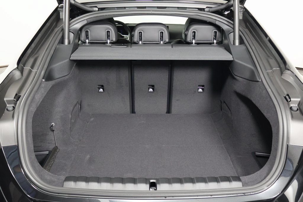 New 2026 BMW i4 eDrive40 w/ M Sport Package RWD image 8