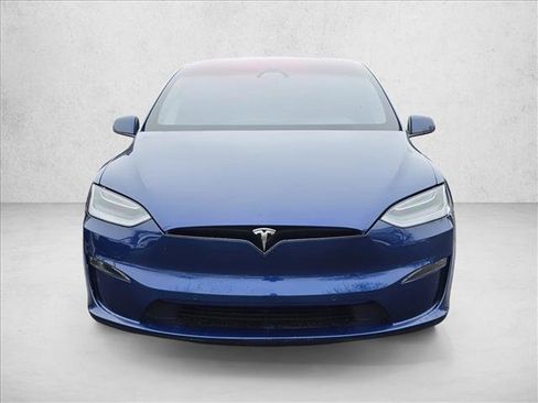 Used 2022 Tesla Model X image 2