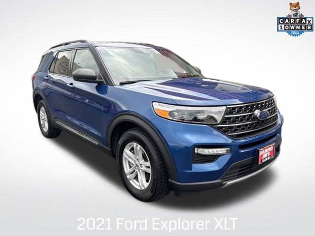 Used 2021 Ford Explorer XLT w/ Equipment Group 202A AWD/4WD image 1