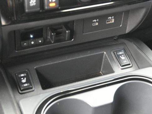 Used 2021 Nissan Titan PRO-4X w/ Pro-4x Convenience Package image 27