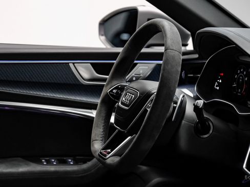 Used 2025 Audi RS 6 performance image 52