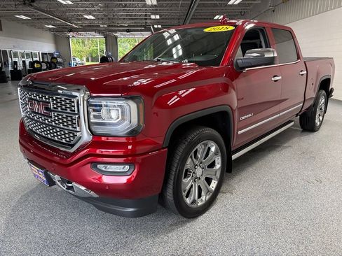 Used 2018 GMC Sierra 1500 Denali w/ Denali Ultimate Package AWD/4WD image 3