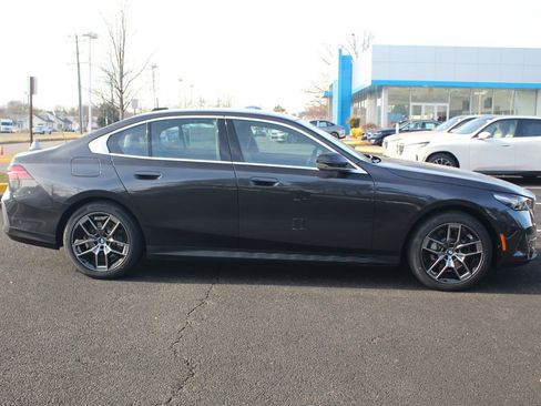 New 2026 BMW 530i xDrive w/ Executive Package AWD/4WD image 11