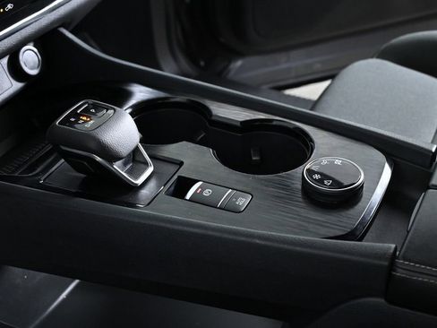 Certified 2025 Nissan Rogue S image 20