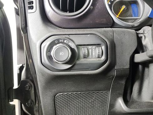 Used 2021 Jeep Wrangler Unlimited Sport image 16