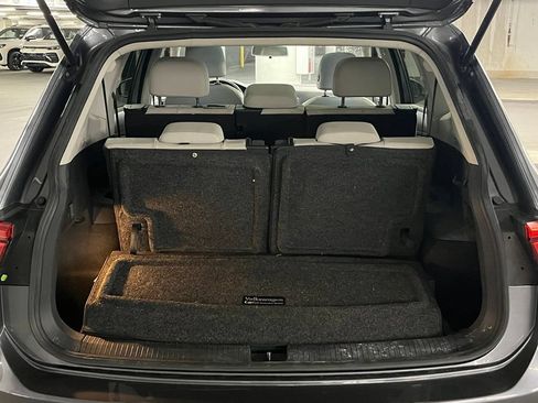 Used 2019 Volkswagen Tiguan SE AWD/4WD image 37