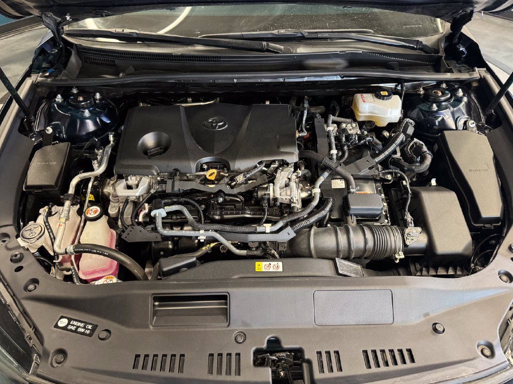 Used 2021 Toyota Avalon XSE FWD image 25