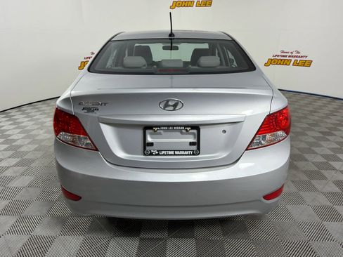 Used 2014 Hyundai Accent GLS w/ Option Group 2 FWD image 4