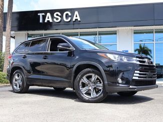 Used 2018 Toyota Highlander Limited Platinum AWD/4WD video 1