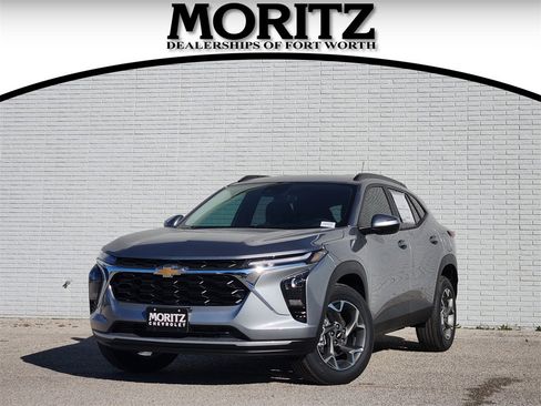 New 2026 Chevrolet Trax LT w/ Driver Confidence Package image 1