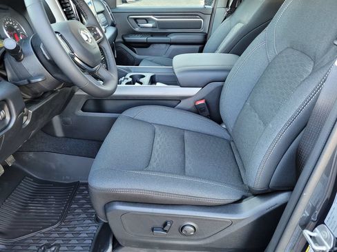 New 2026 RAM 1500 Big Horn AWD/4WD image 6