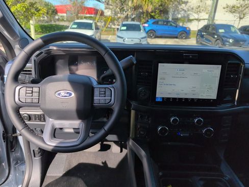 New 2026 Ford F250 Lariat w/ Black Appearance Package image 17