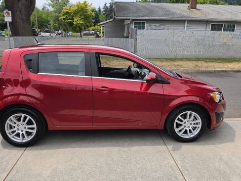 Used 2012 Chevrolet Sonic LT FWD image 6