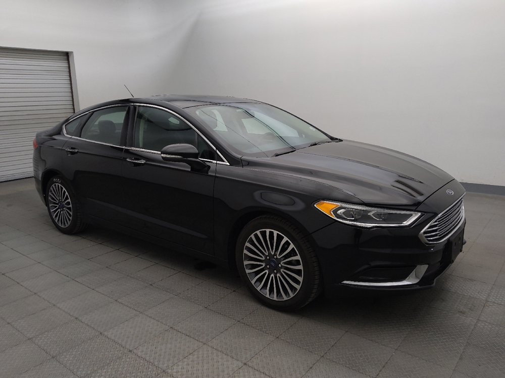 Used 2018 Ford Fusion SE w/ Fusion SE Technology Package FWD image 11