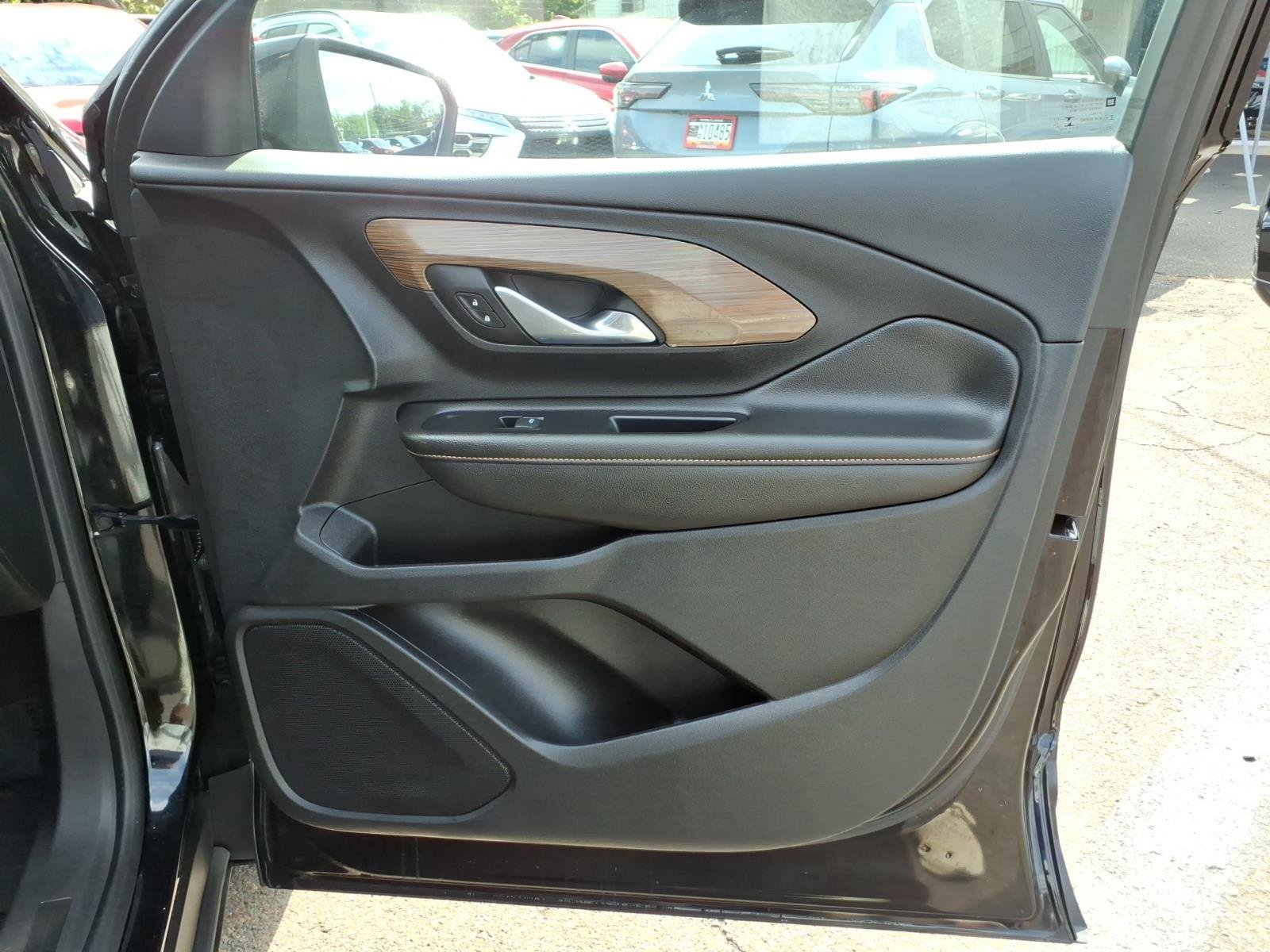 Used 2019 GMC Terrain SLE w/ Driver Convenience Package FWD image 31