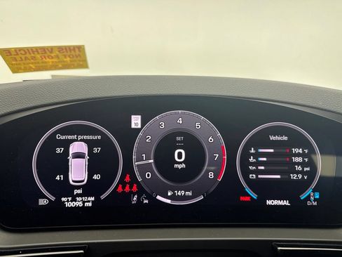 Certified 2025 Porsche Cayenne AWD/4WD image 12