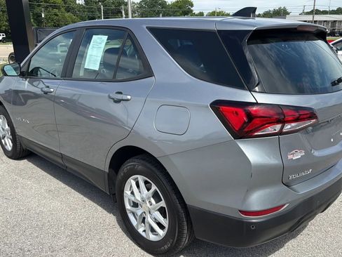 Used 2023 Chevrolet Equinox LS AWD/4WD image 3