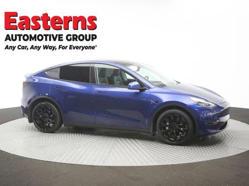 Used 2021 Tesla Model Y Long Range AWD/4WD image 41
