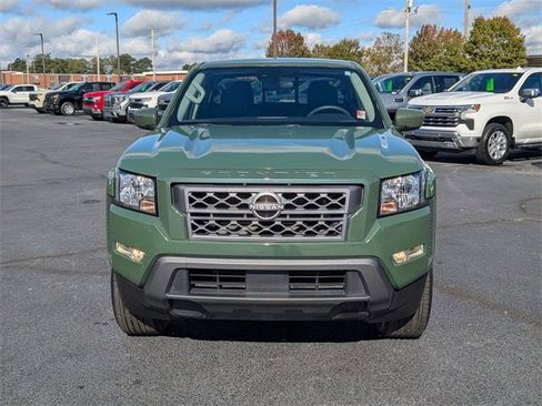 Used 2022 Nissan Frontier SV image 8