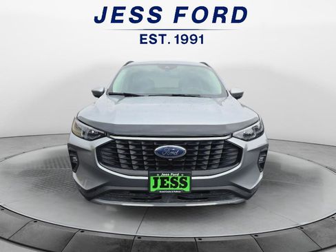 Used 2024 Ford Escape Platinum image 8