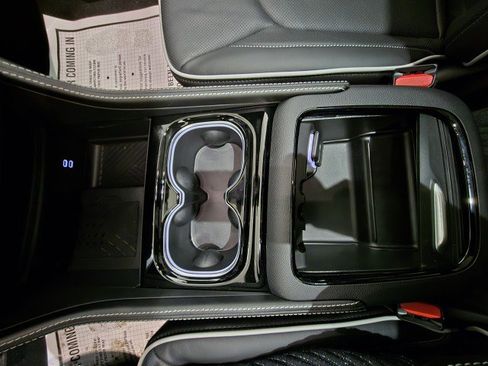 New 2026 Chrysler Pacifica Limited w/ S Appearance Package image 31