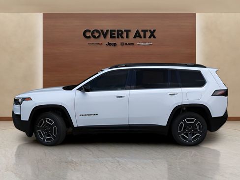 New 2026 Jeep Cherokee Laredo AWD/4WD image 2