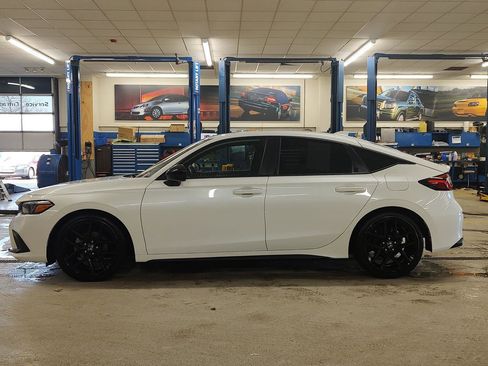 Used 2023 Honda Civic Sport image 24