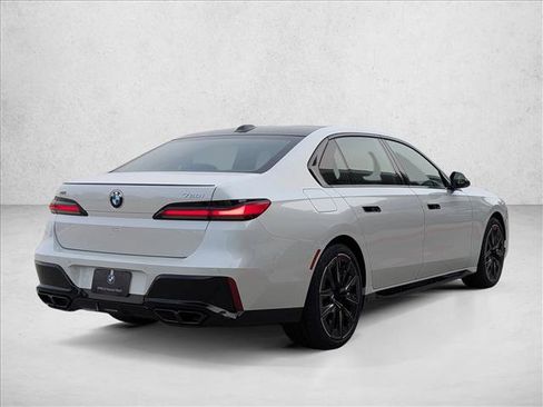 New 2026 BMW 760i xDrive AWD/4WD image 2