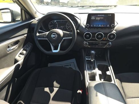 Used 2024 Nissan Sentra SV FWD image 15