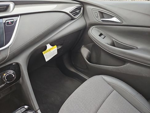 Certified 2023 Buick Encore GX Preferred FWD image 24