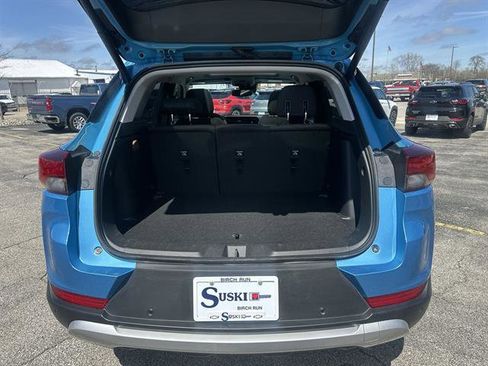 Used 2025 Chevrolet TrailBlazer LT w/ Convenience Package image 19