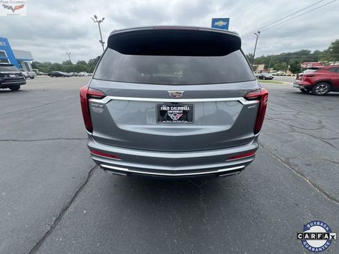 Used 2022 Cadillac XT6 Premium Luxury image 32