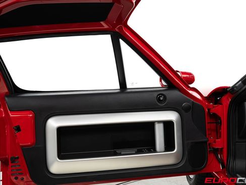 Used 2005 Ford GT image 25