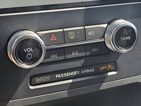 New 2024 Ford Edge SE image 25