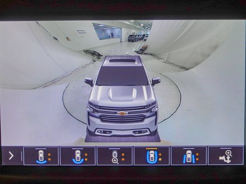 Used 2019 Chevrolet Silverado 1500 LTZ AWD/4WD image 36