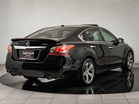 Used 2013 Nissan Altima 3.5 SL image 10