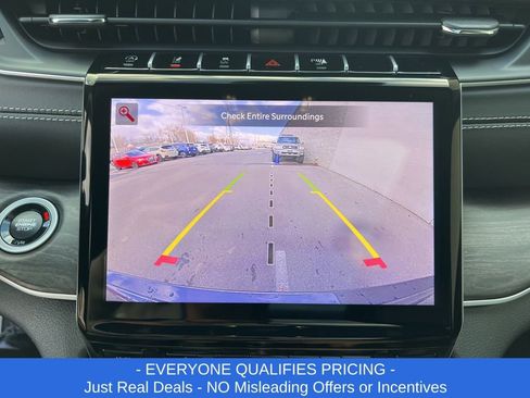 New 2025 Jeep Grand Cherokee Limited w/ Trailer Tow Package image 18