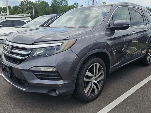 Used 2017 Honda Pilot Elite image 1