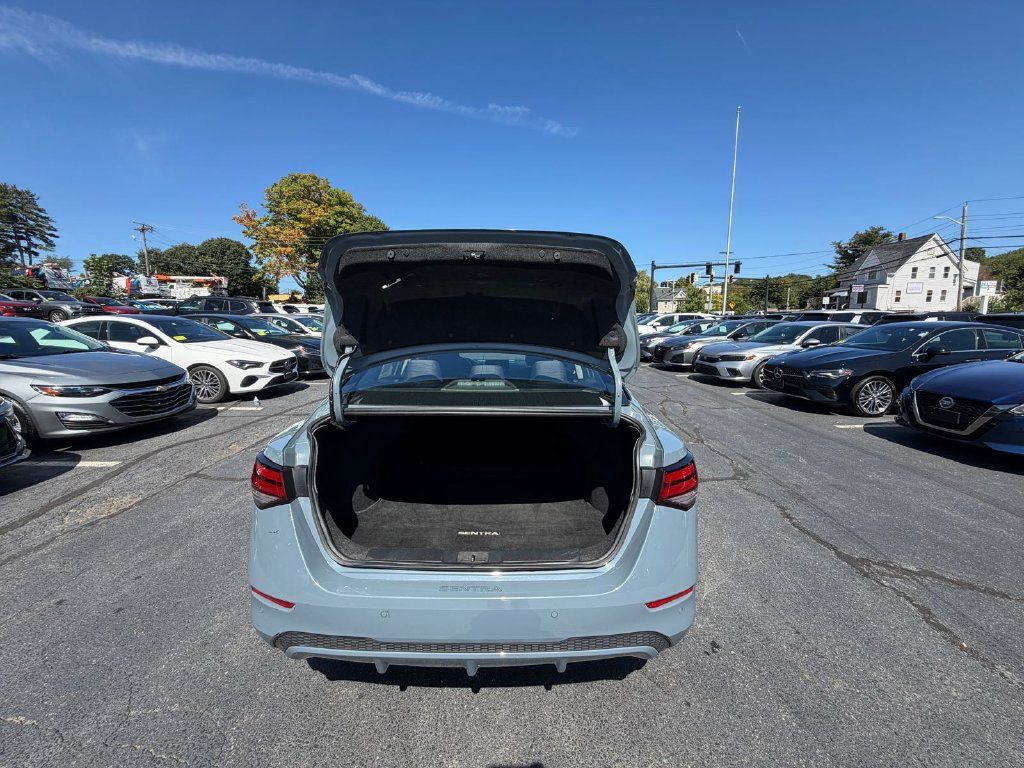 Used 2024 Nissan Sentra SV FWD image 18