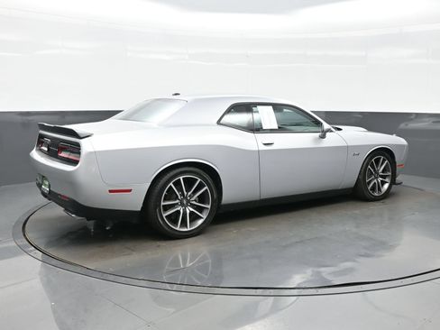 Used 2023 Dodge Challenger R/T RWD image 8
